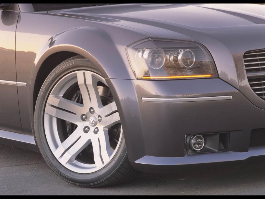  Dodge SRT8 Concept 2003 года  (фото 12 из 13)